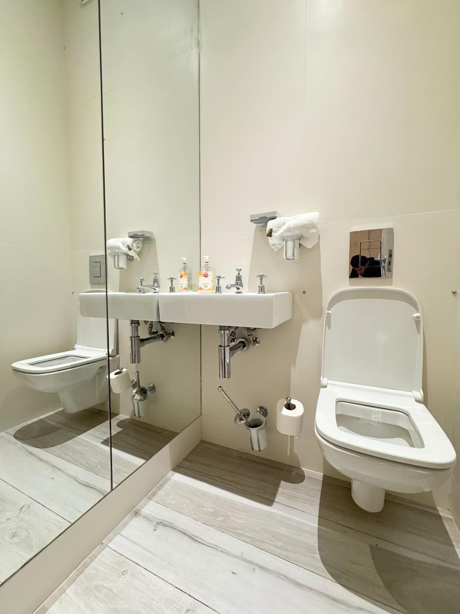 The Kensington Heights Appartement Londen Buitenkant foto
